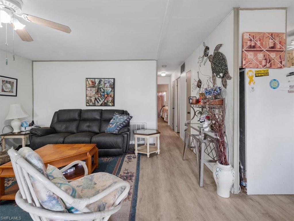 MOBILE MANOR - Residential