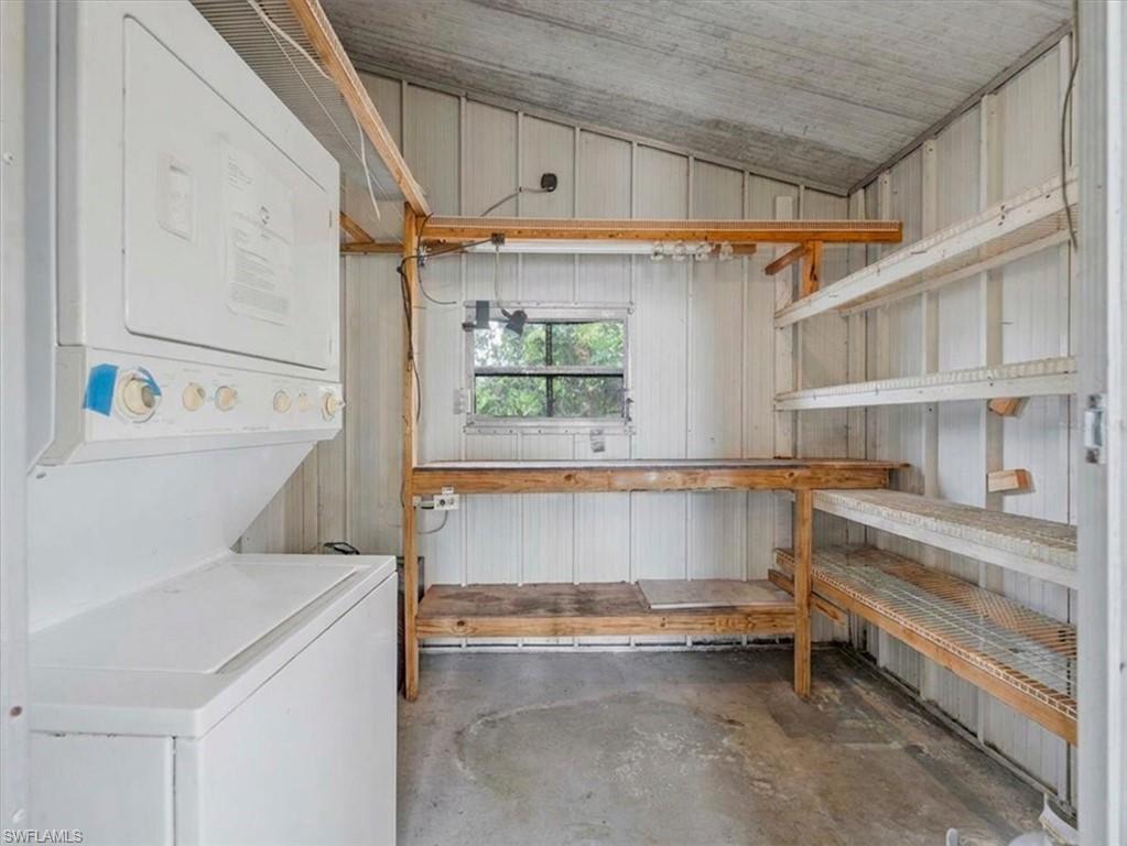MOBILE MANOR - Residential