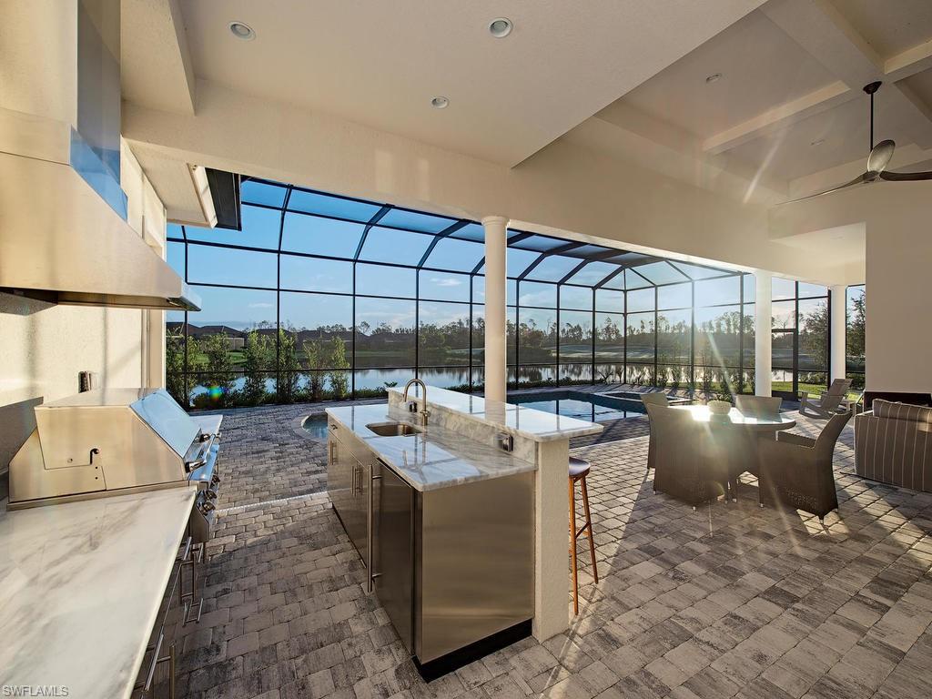 ESPLANADE - Residential
