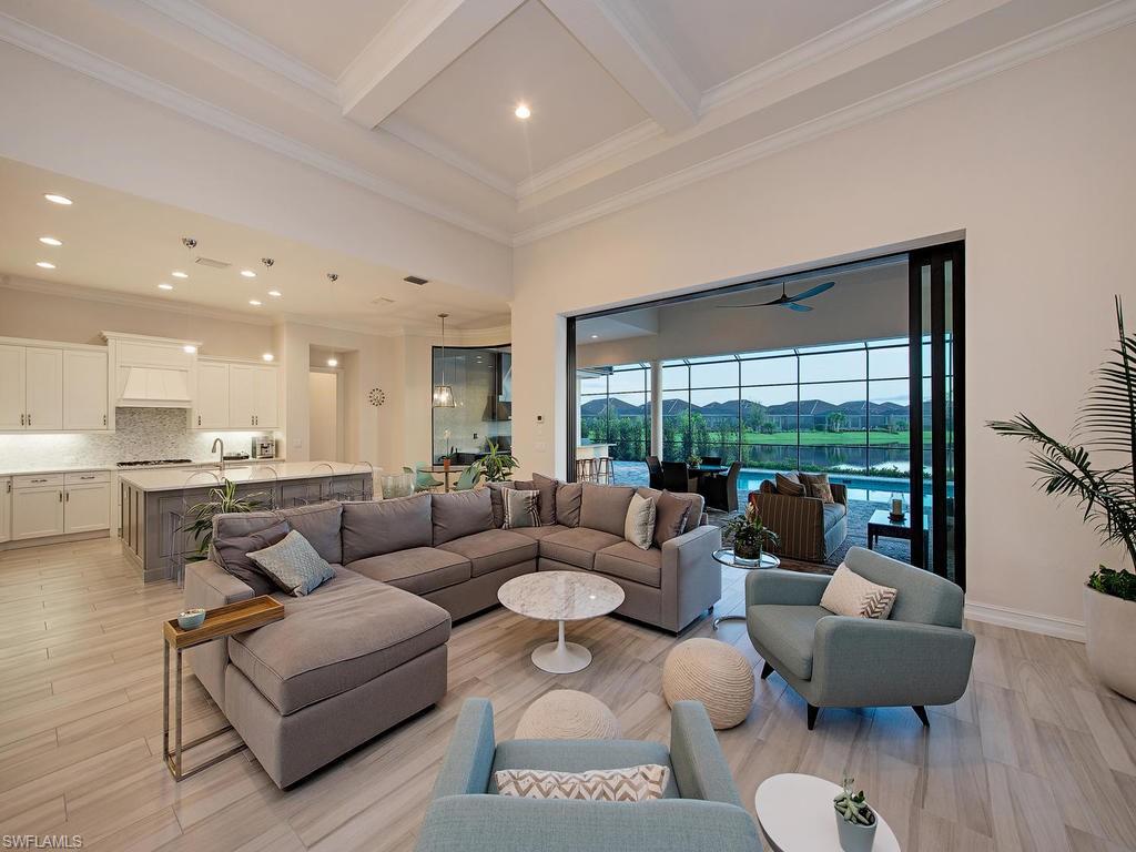 ESPLANADE - Residential