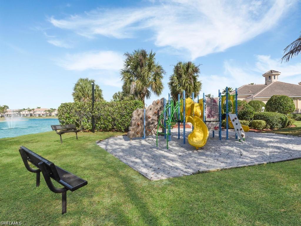 OLYMPIA POINTE - Residential