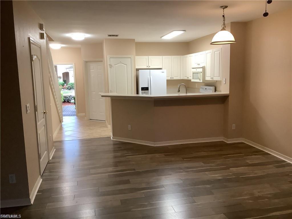 OLYMPIA POINTE - Residential