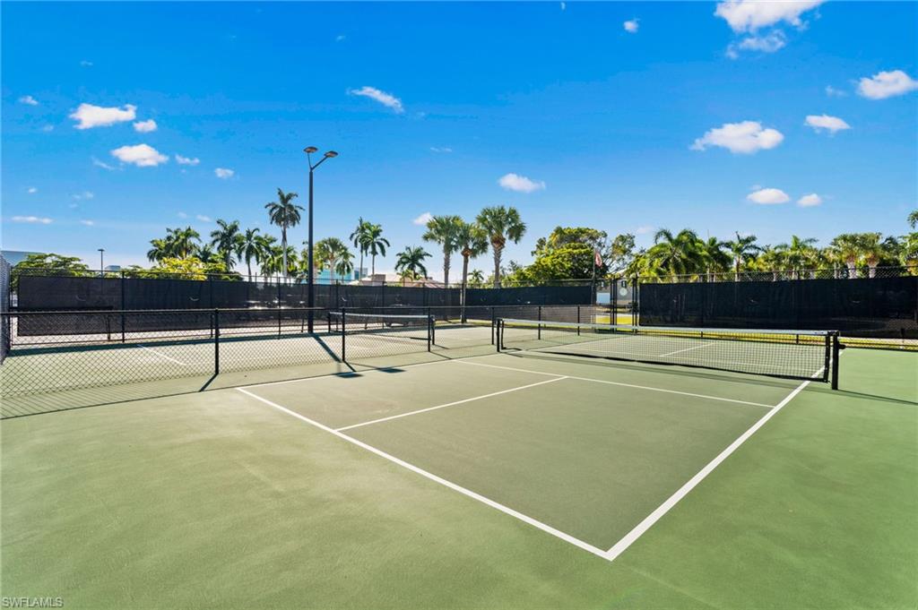 SEVEN LAKES - Residential Lease