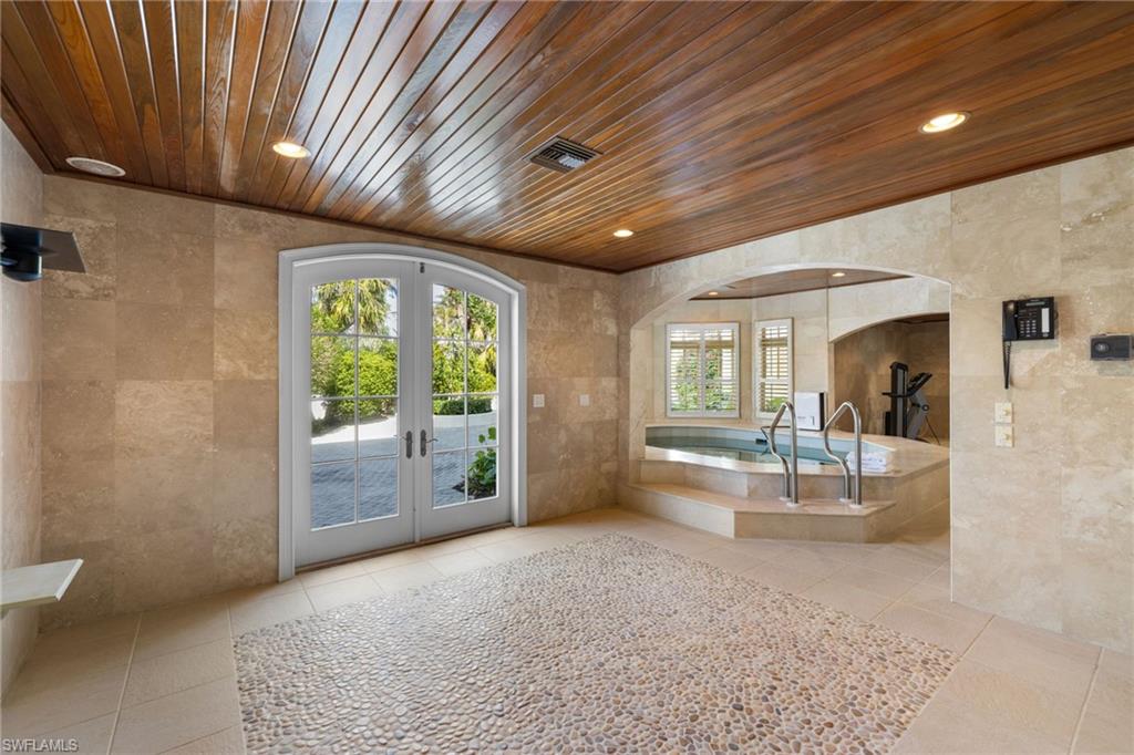 METES AND BOUNDS - Residential