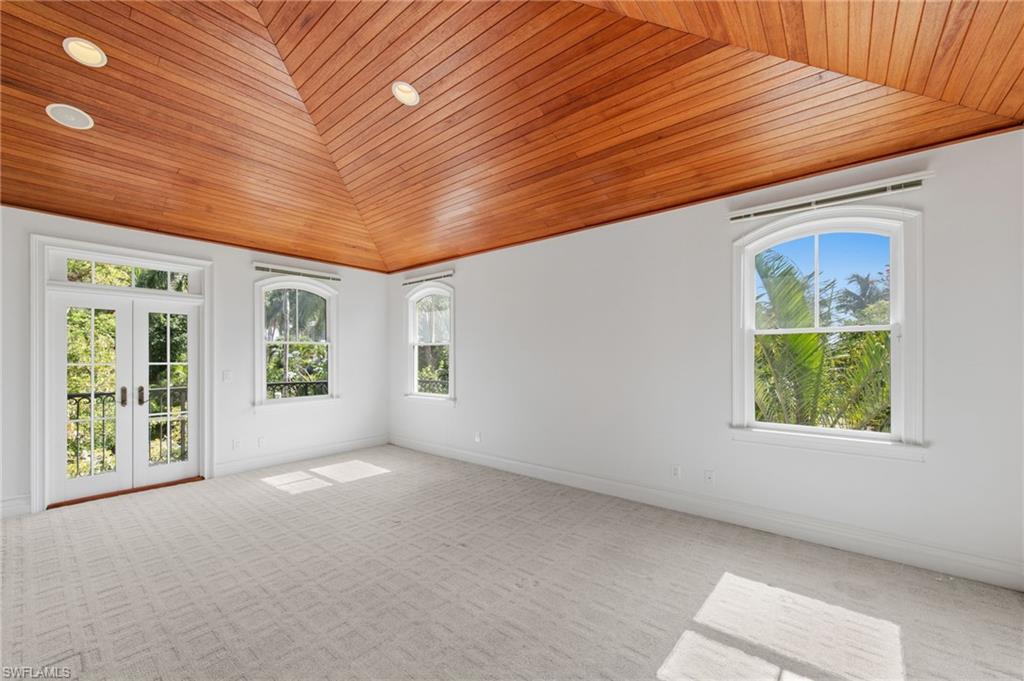 METES AND BOUNDS - Residential