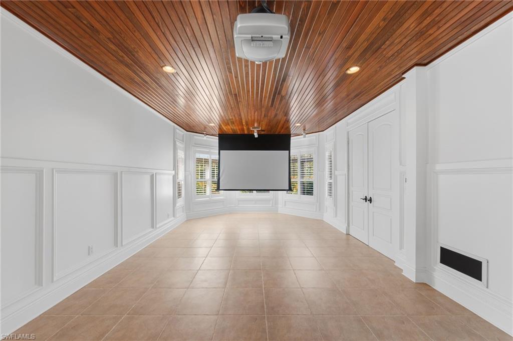 METES AND BOUNDS - Residential