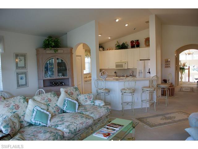 LAS BRISAS AT SPANISH WELLS - Residential