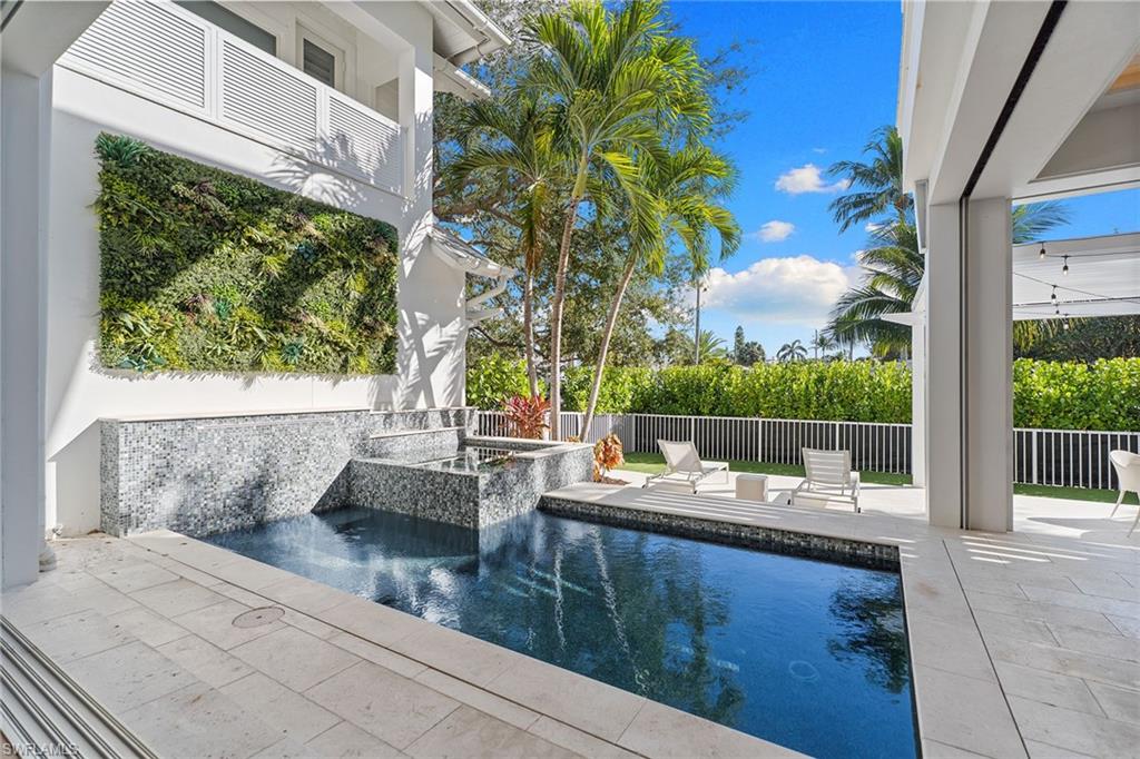 OLDE NAPLES - Residential