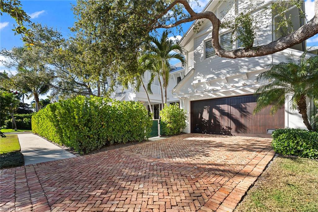 OLDE NAPLES - Residential