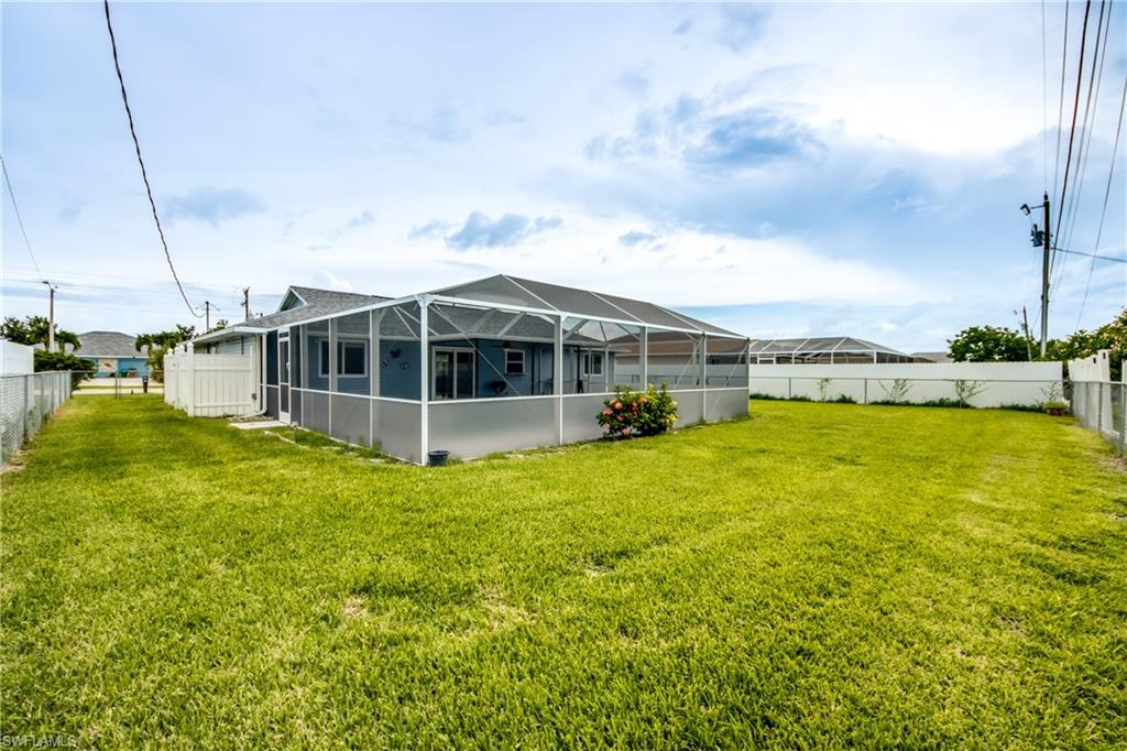 CAPE CORAL - Residential