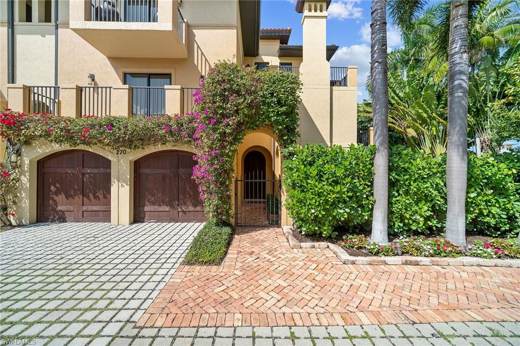 VILLAS ESCALANTE - Residential
