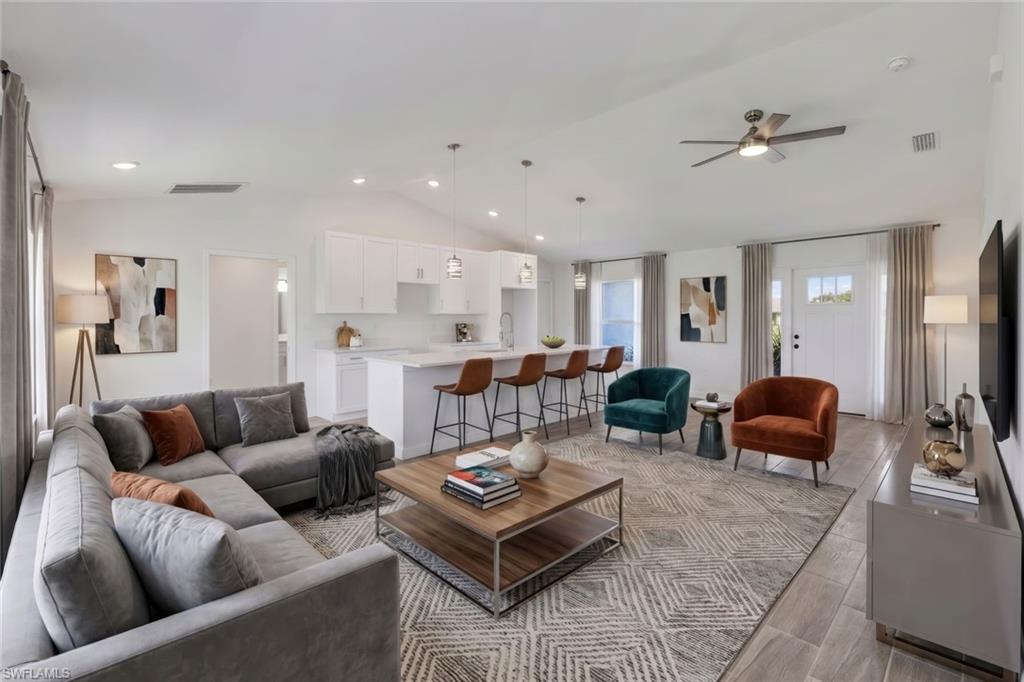 CAPE CORAL - Residential