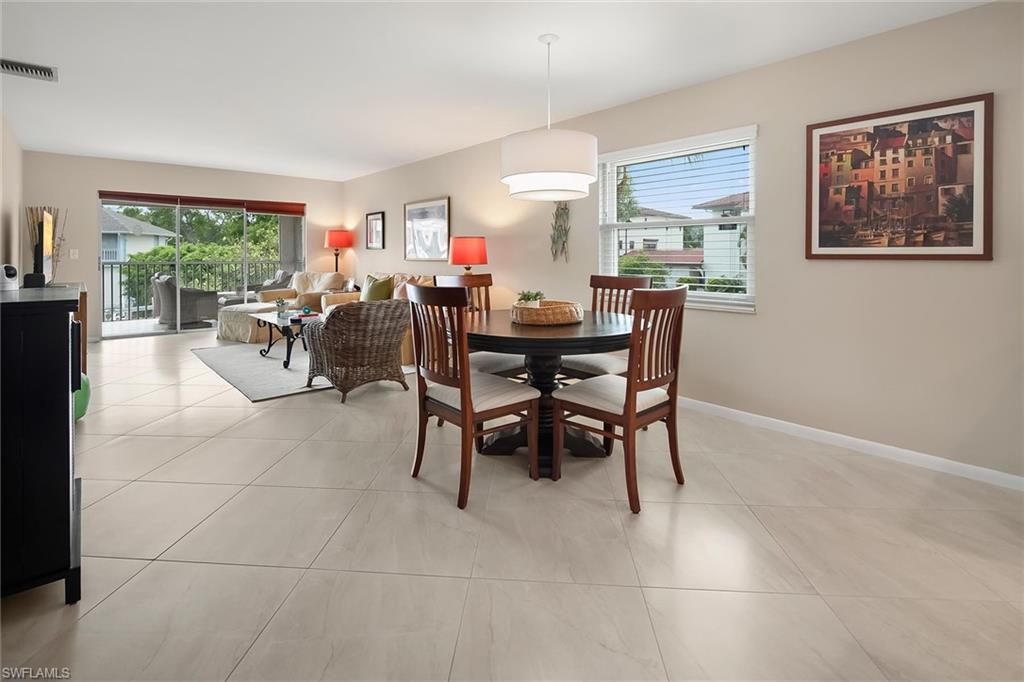 OYSTER BAY MANOR - Residential