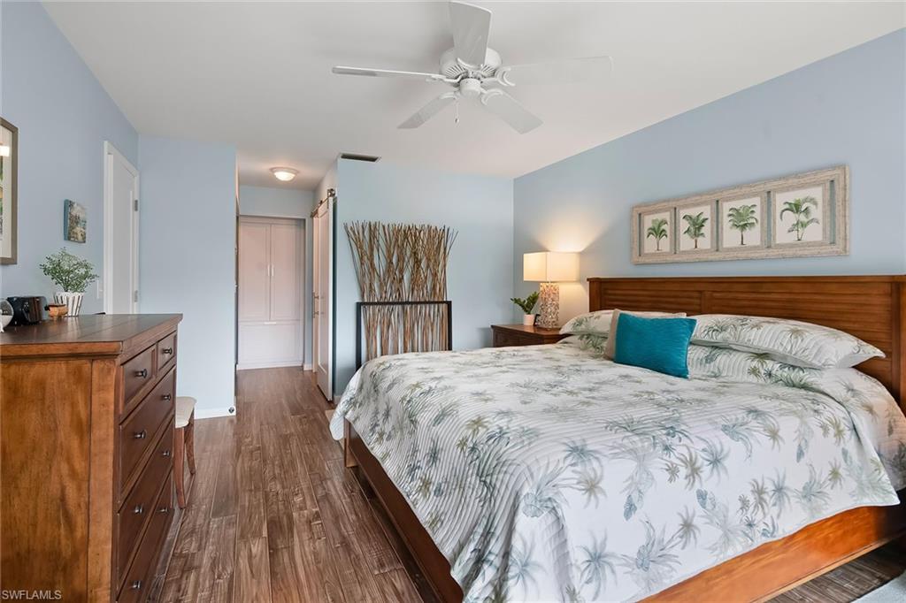 OYSTER BAY MANOR - Residential