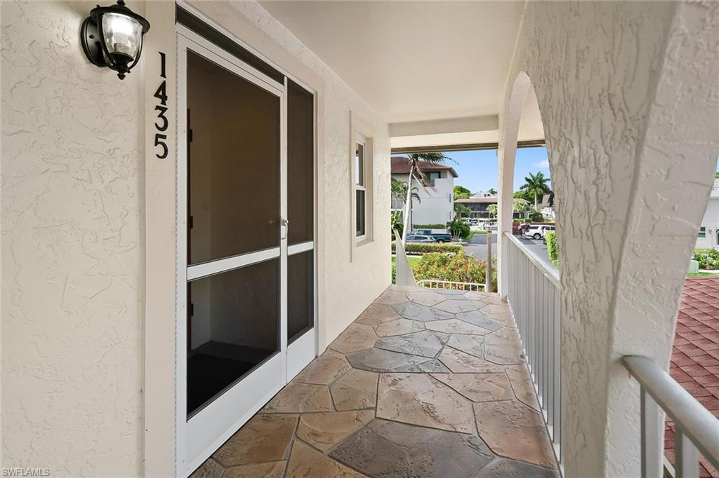 OYSTER BAY MANOR - Residential
