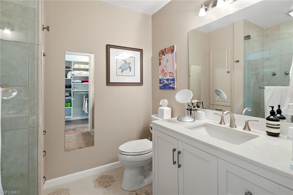 OYSTER BAY MANOR - Residential