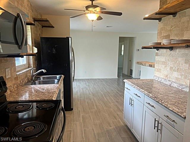 WILLOW LAKE - Residential