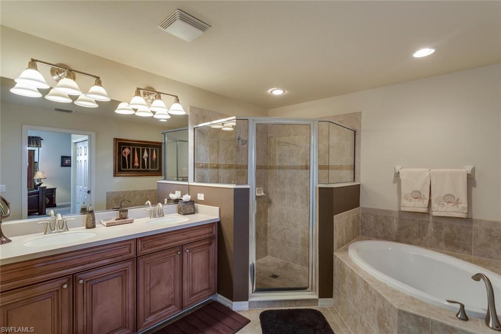 HERITAGE BAY - Residential