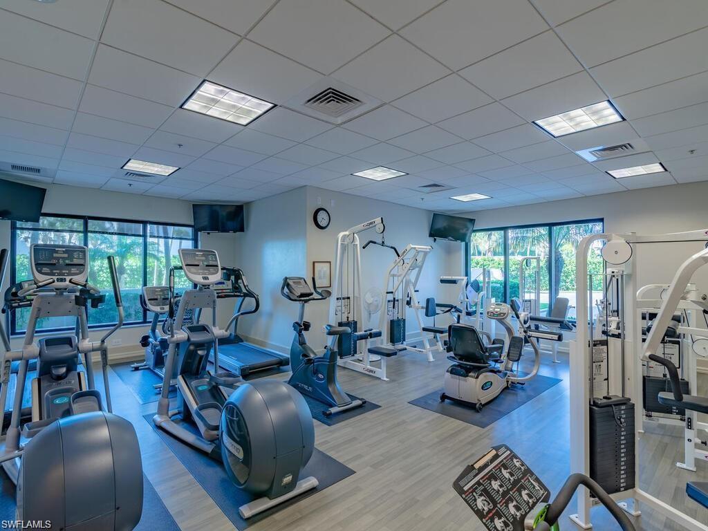 ESPLANADE CLUB - Residential Lease
