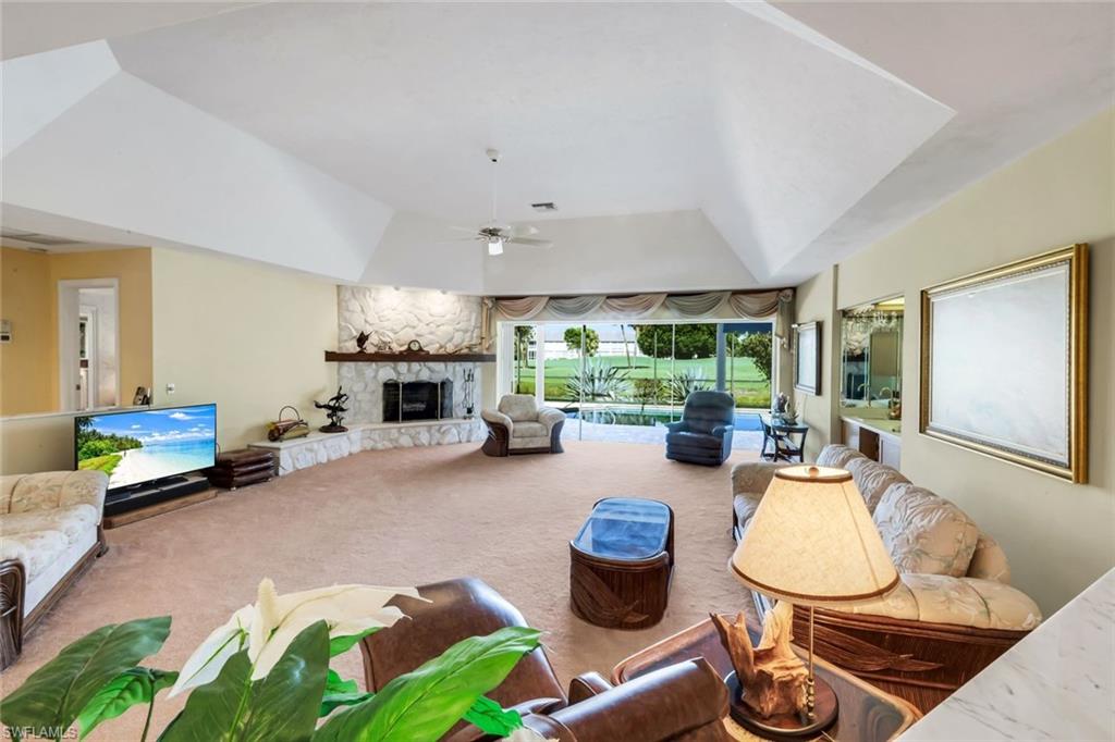 IMPERIAL GOLF ESTATES - Residential