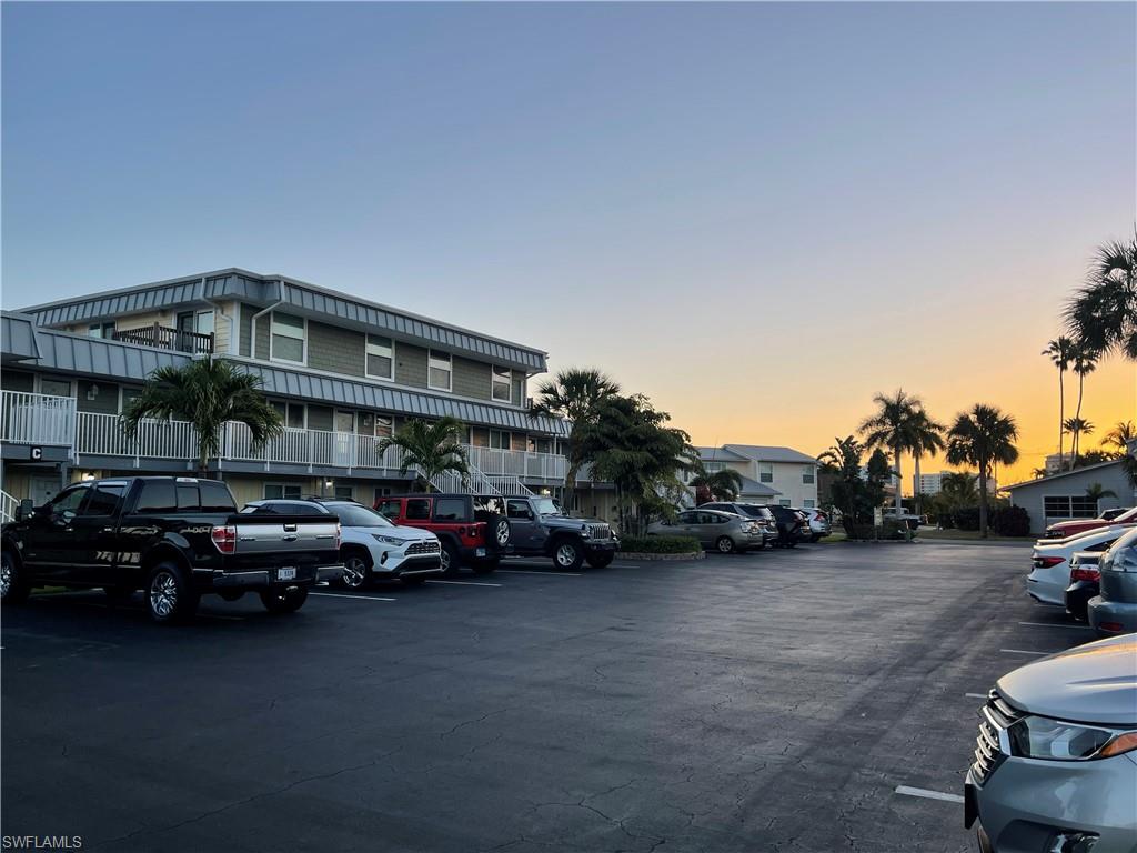 ISLAND SANDS CONDO - Residential