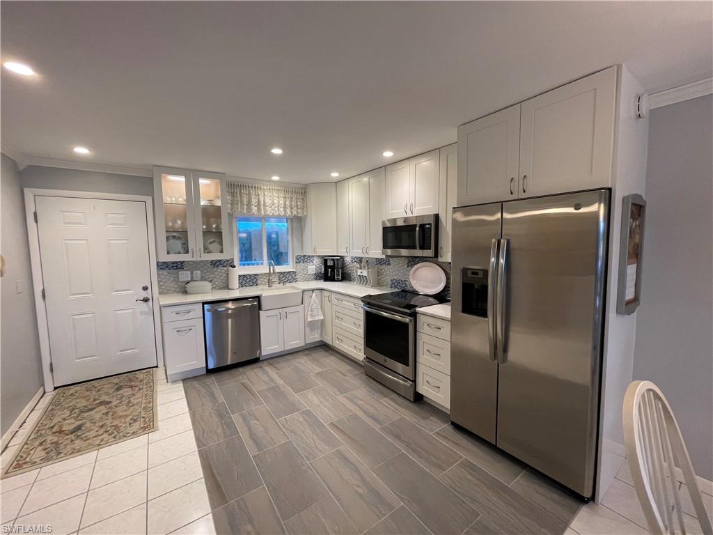 ISLAND SANDS CONDO - Residential