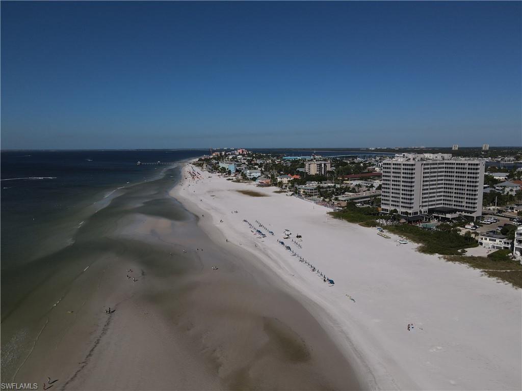 ISLAND SANDS CONDO - Residential