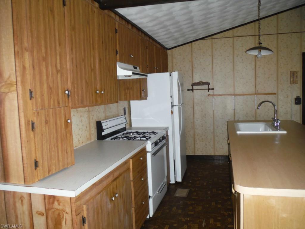 KREAMERS AVOCADO SUBD - Residential