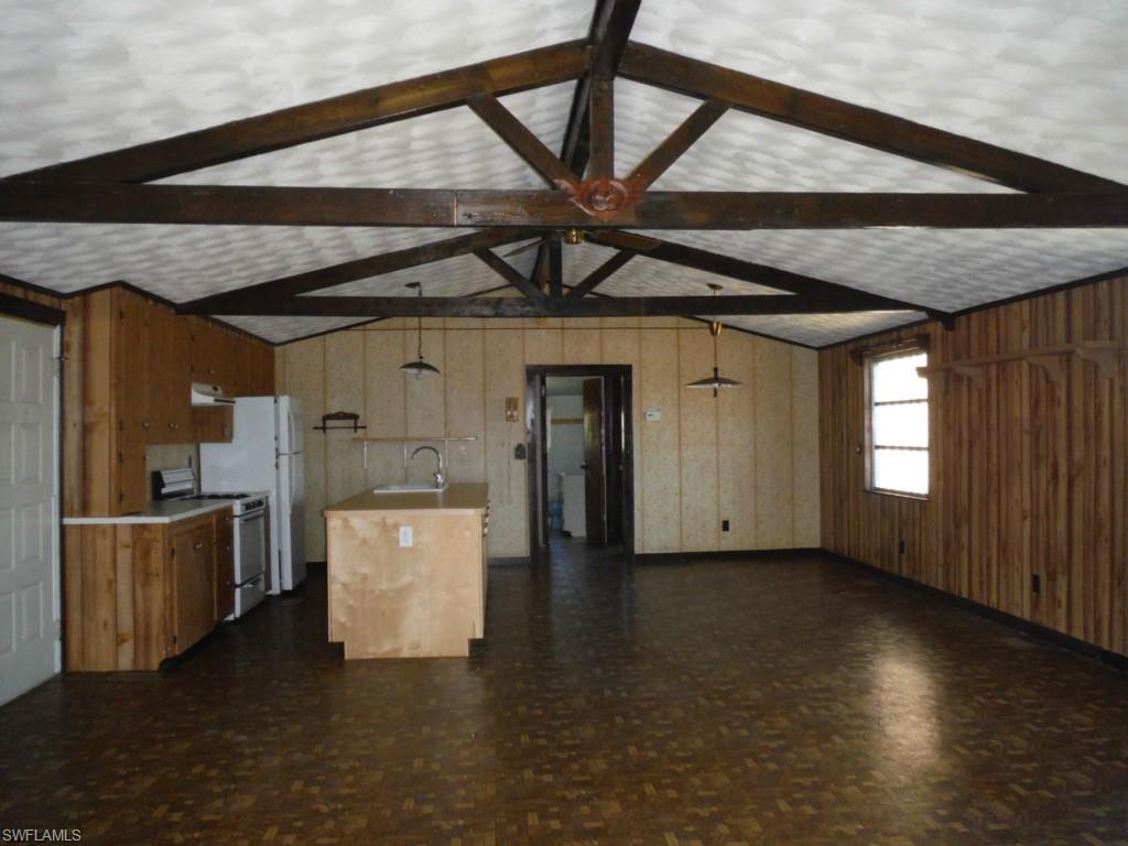 KREAMERS AVOCADO SUBD - Residential