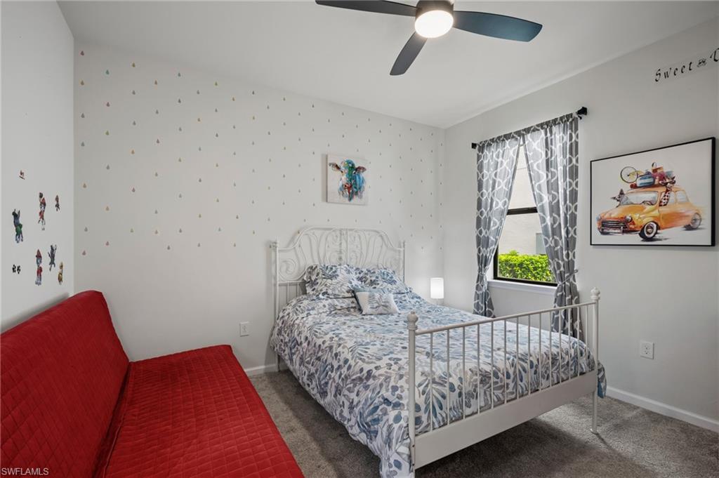 HAMPTON LAKES - Residential