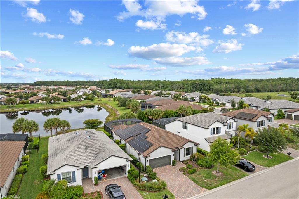 HAMPTON LAKES - Residential