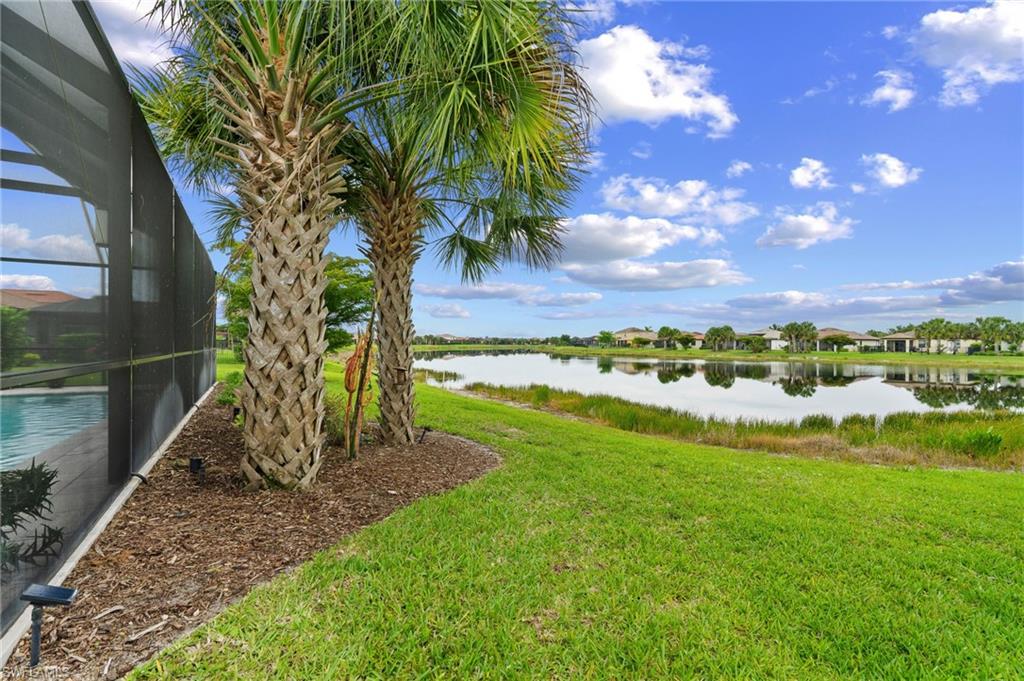 HAMPTON LAKES - Residential
