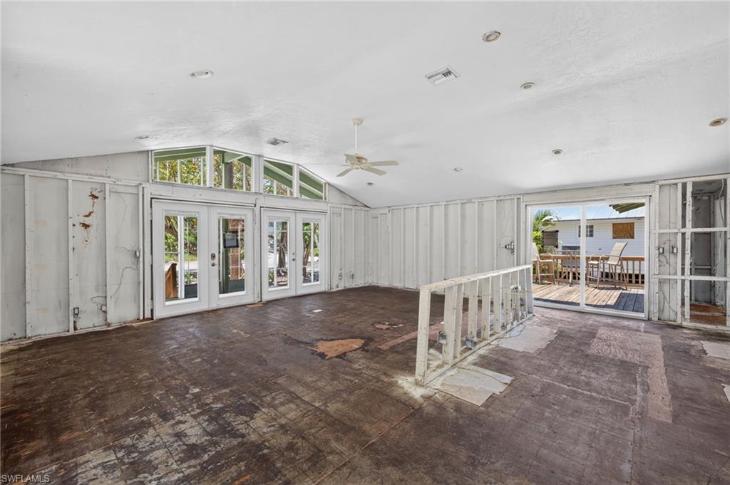 CAPTIVA BEACH - Residential