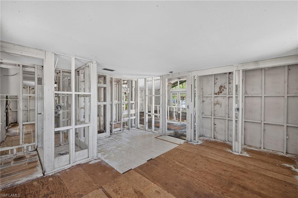 CAPTIVA BEACH - Residential
