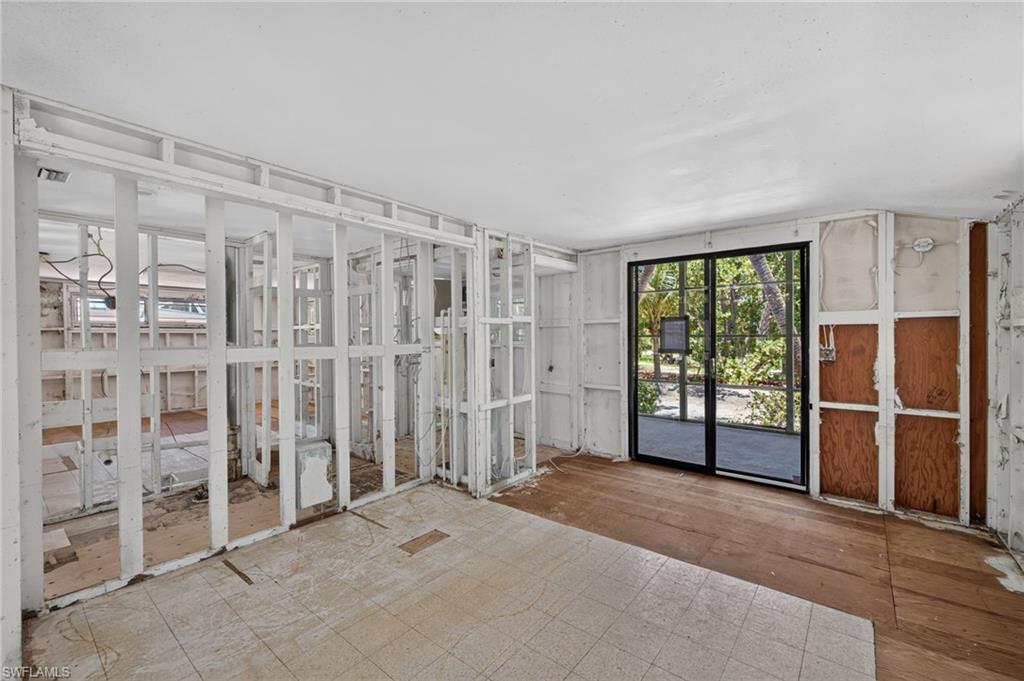 CAPTIVA BEACH - Residential