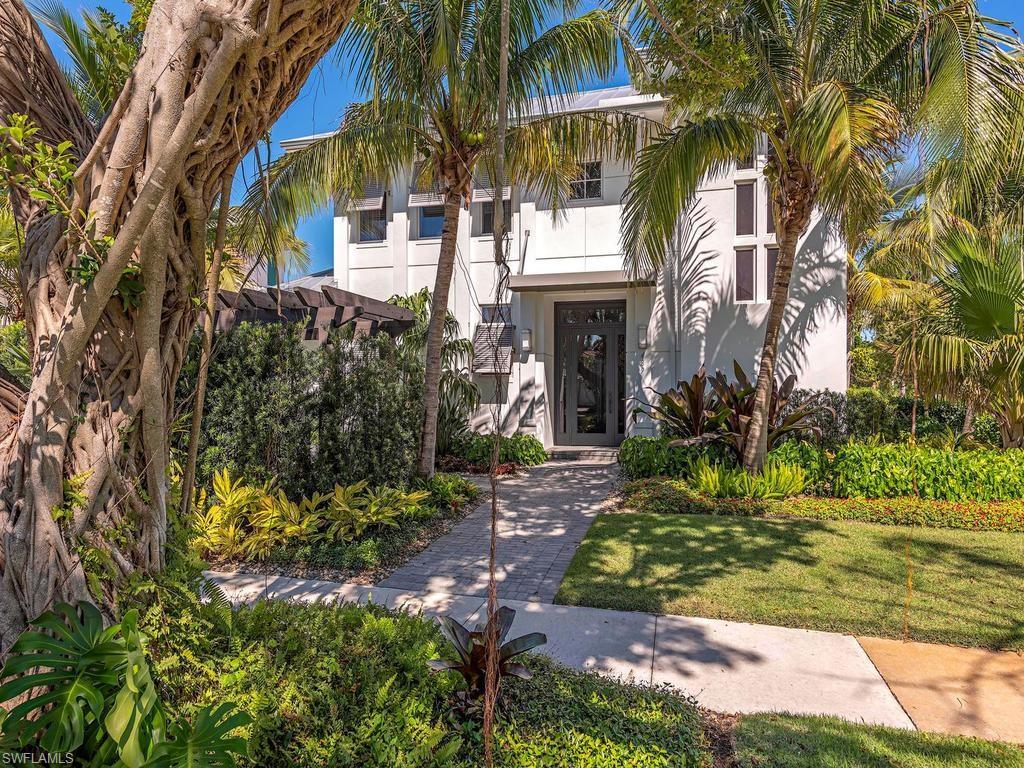 OLDE NAPLES - Residential