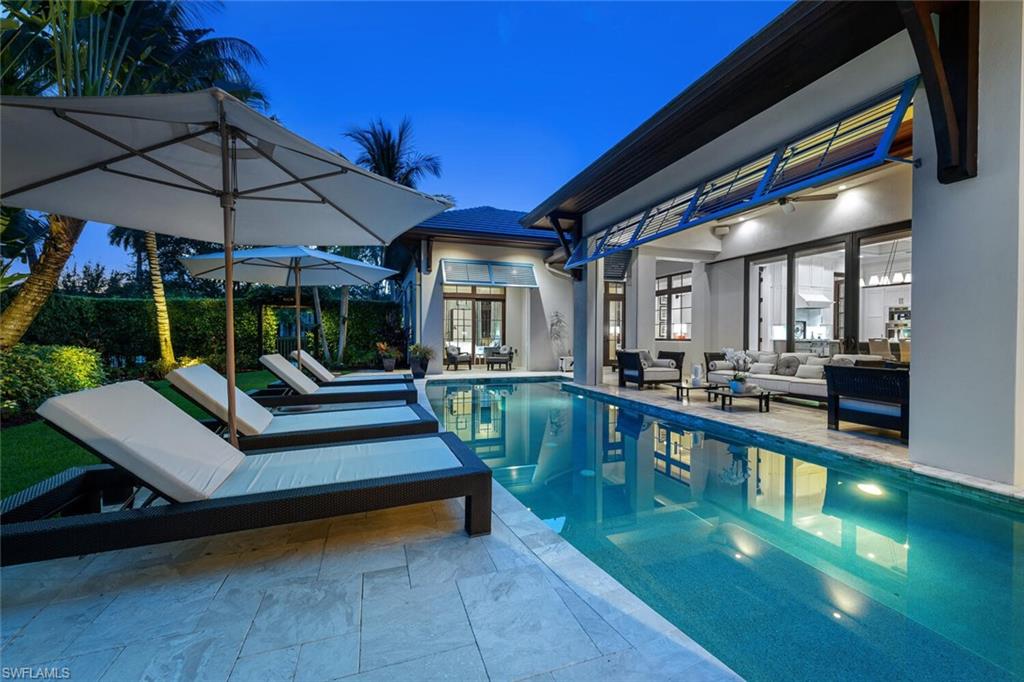 MOORINGS - Residential