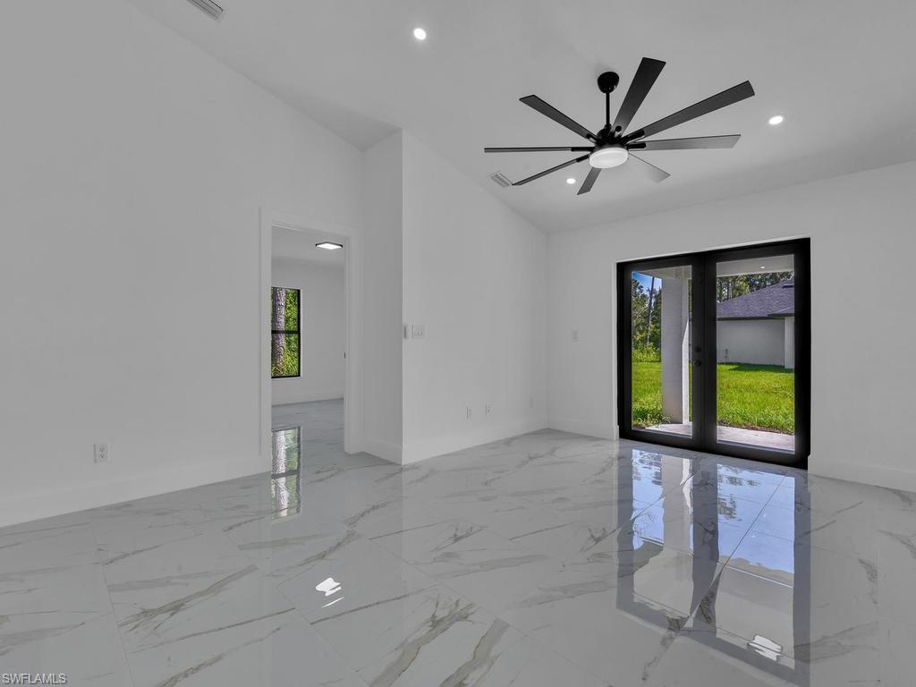 LEHIGH ESTATES - Residential Income
