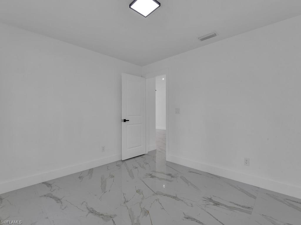 LEHIGH ESTATES - Residential Income