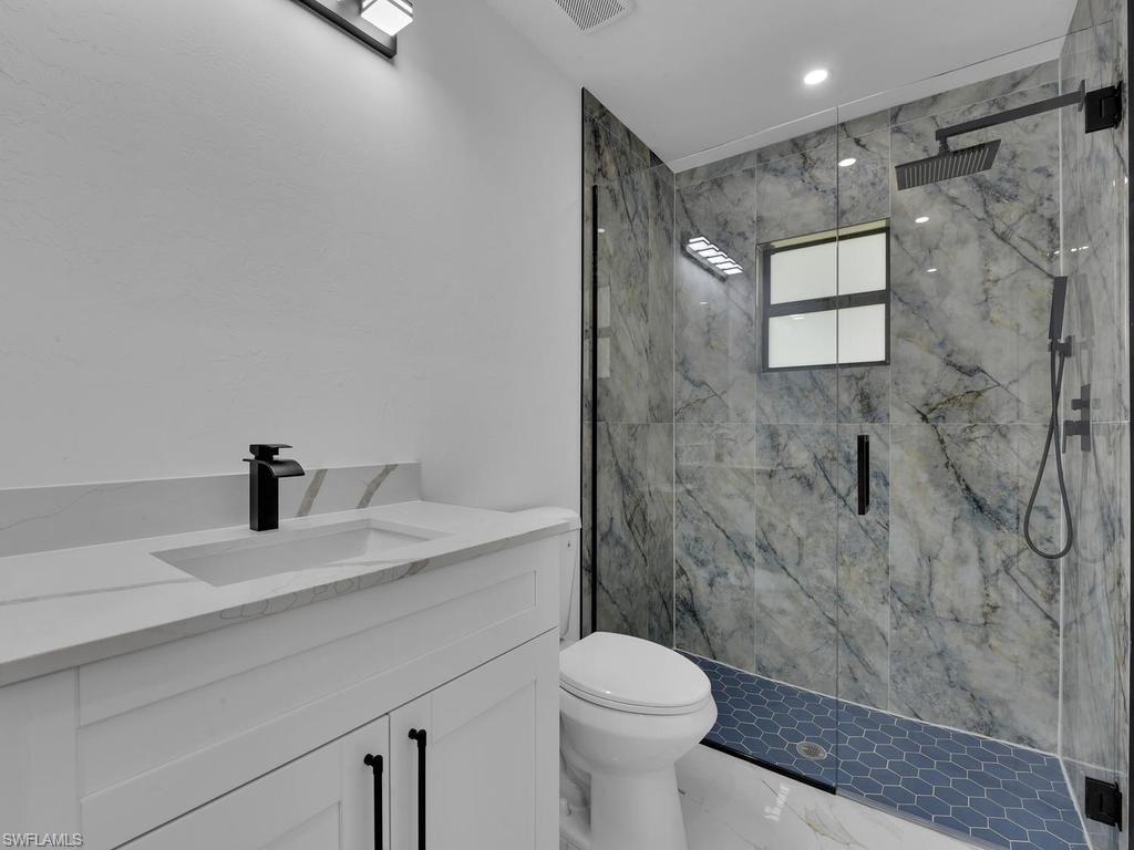 LEHIGH ESTATES - Residential Income