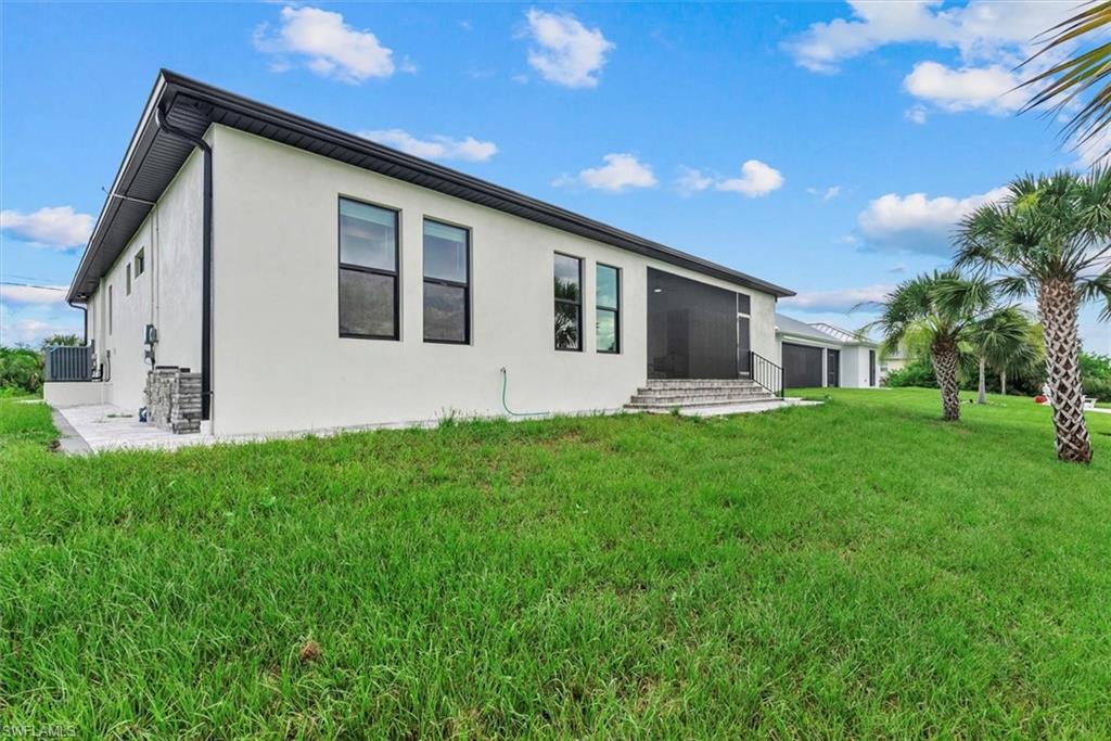 SOUTH GULF COVE - Residential