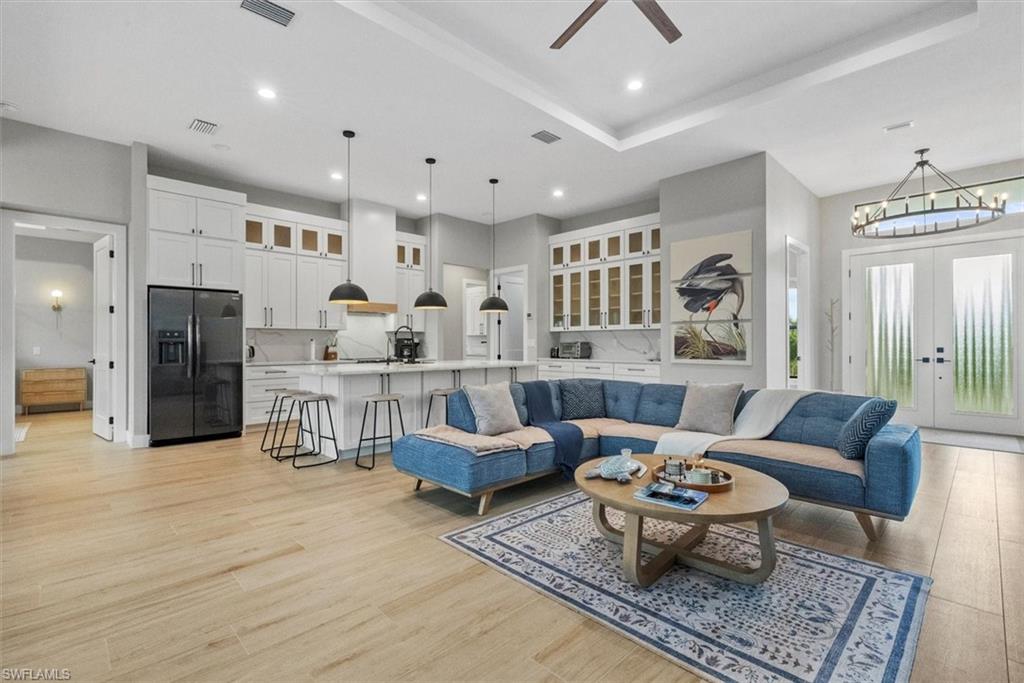 SOUTH GULF COVE - Residential