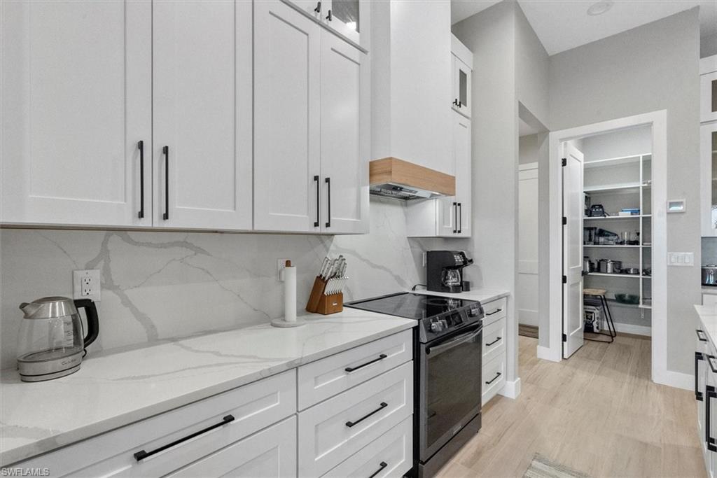 SOUTH GULF COVE - Residential