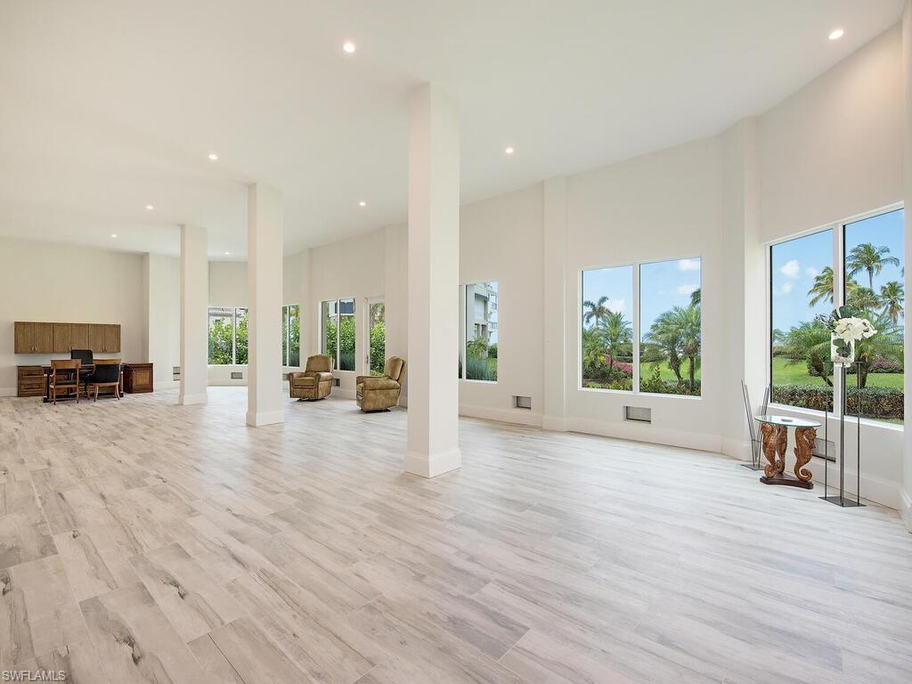 BAREFOOT BEACH - Residential