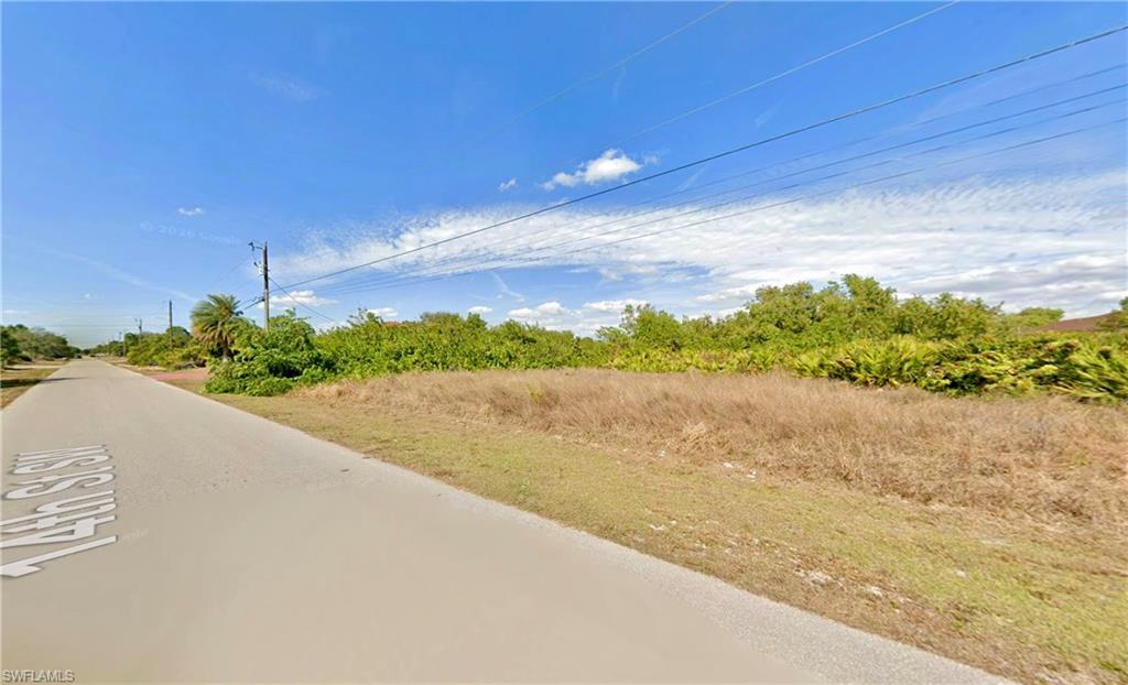 LEHIGH ACRES - Land