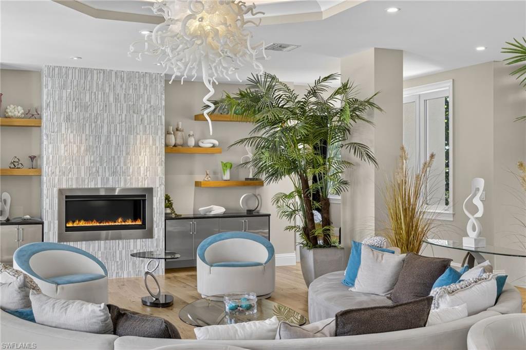 SOUTH CAPERS - Residential