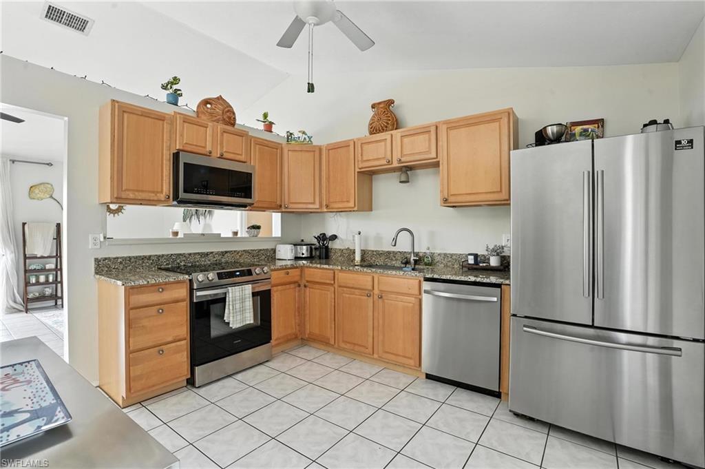 CAPE CORAL - Residential Lease