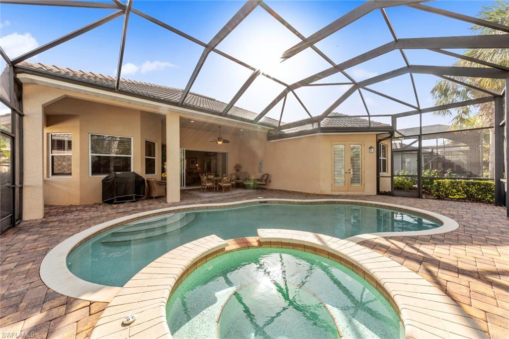 VILLA GRANDE - Residential