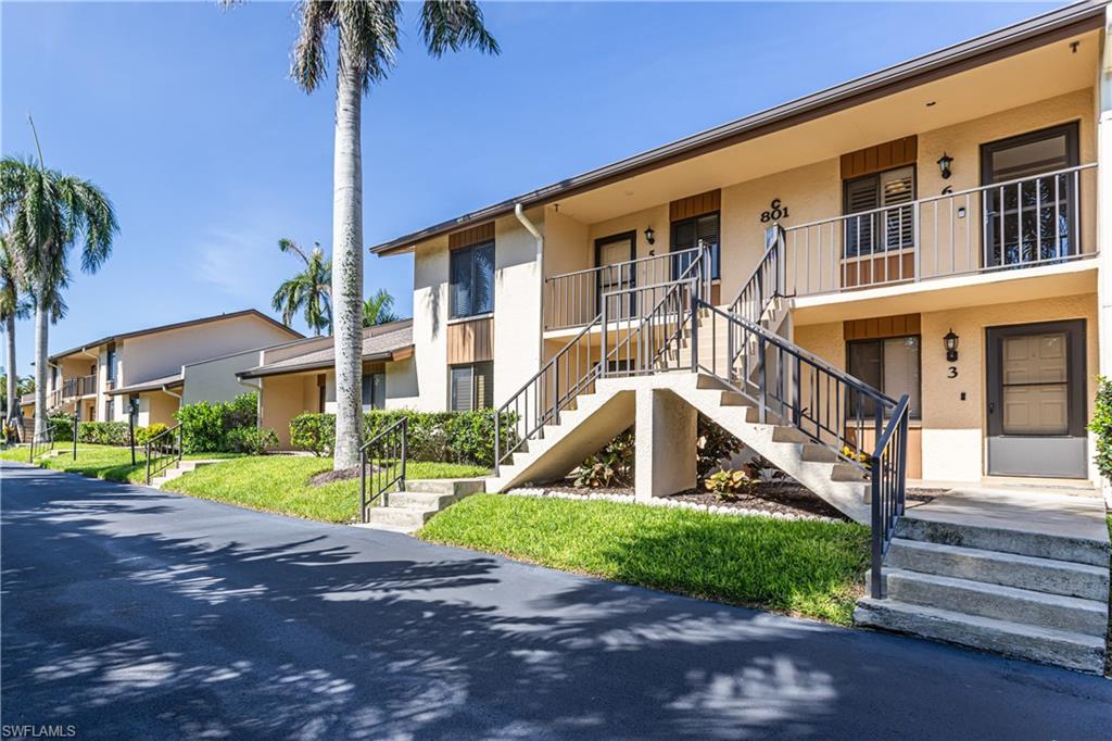 COURT OF PALMS - Residential