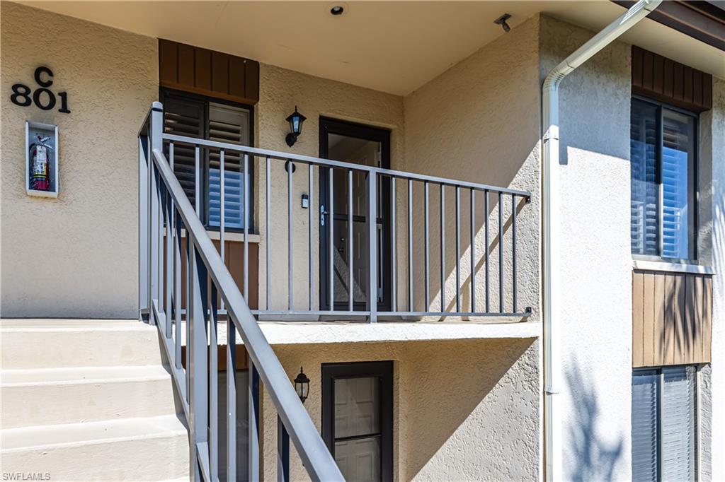 COURT OF PALMS - Residential